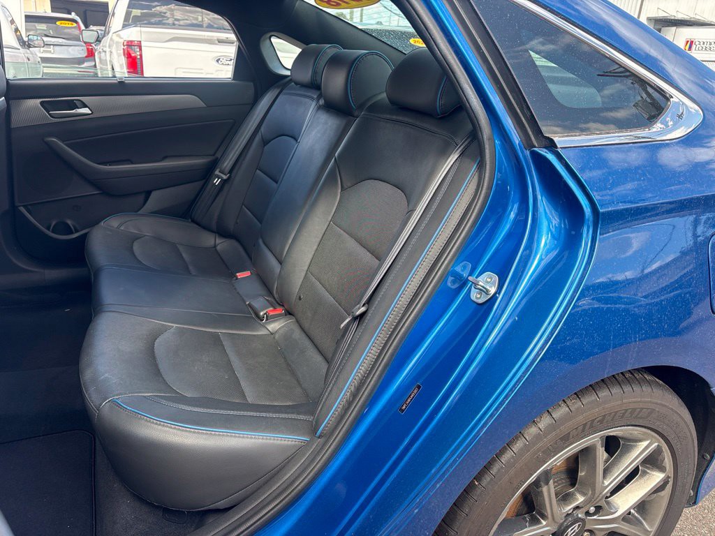 Used 2018 Blue Hyundai Limited image 14
