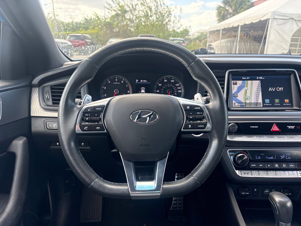 Used 2018 Blue Hyundai Limited image 23