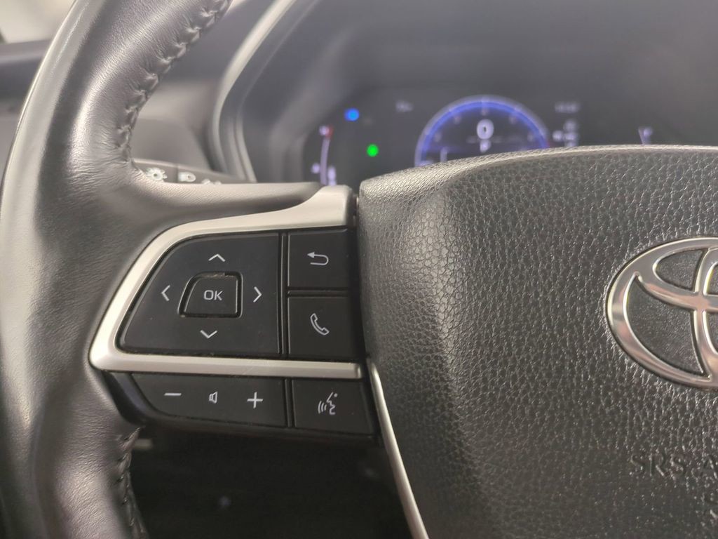 Used 2024 Beige Toyota XLE image 34