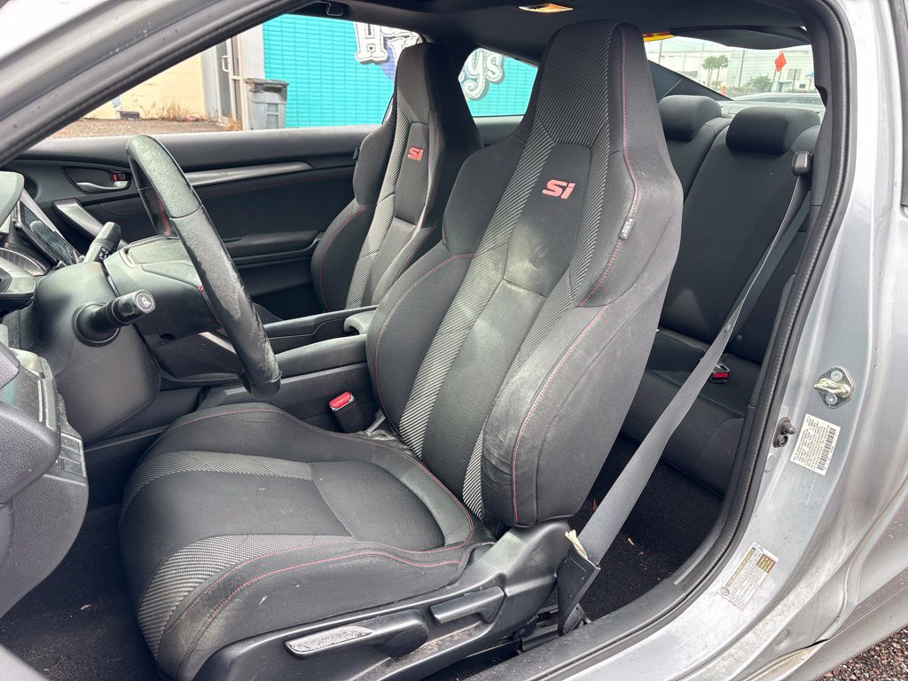 Used 2017 Silver Honda Si image 10