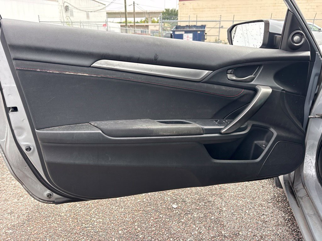 Used 2017 Silver Honda Si image 11