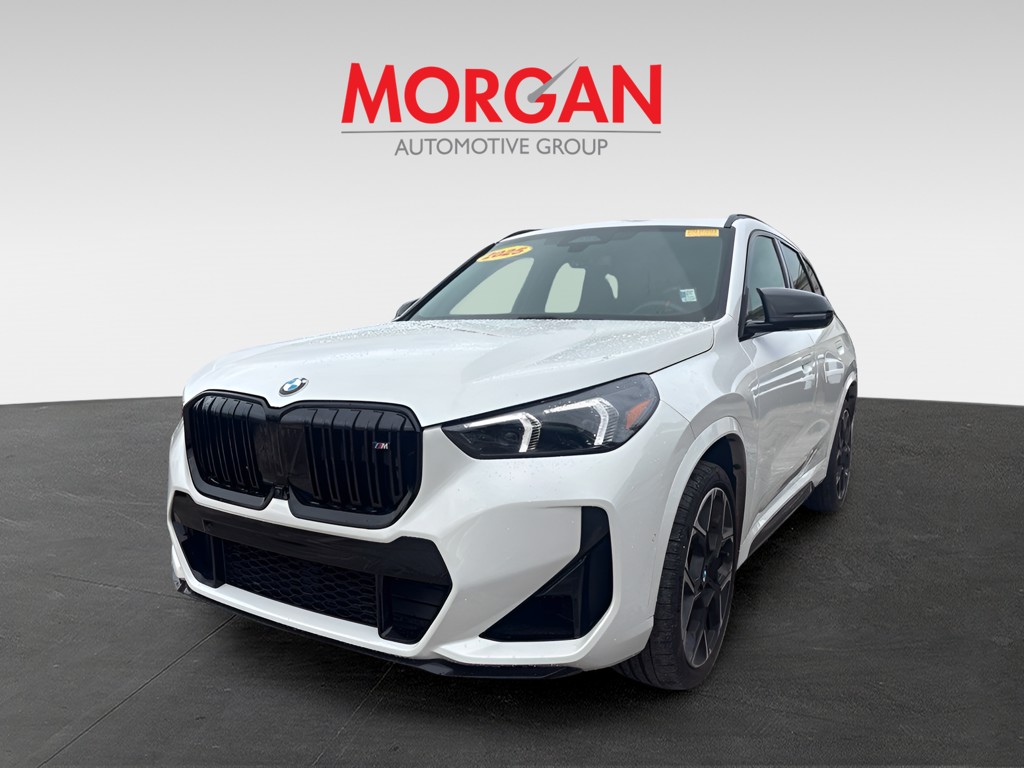 Used 2025 White BMW M35i image 7