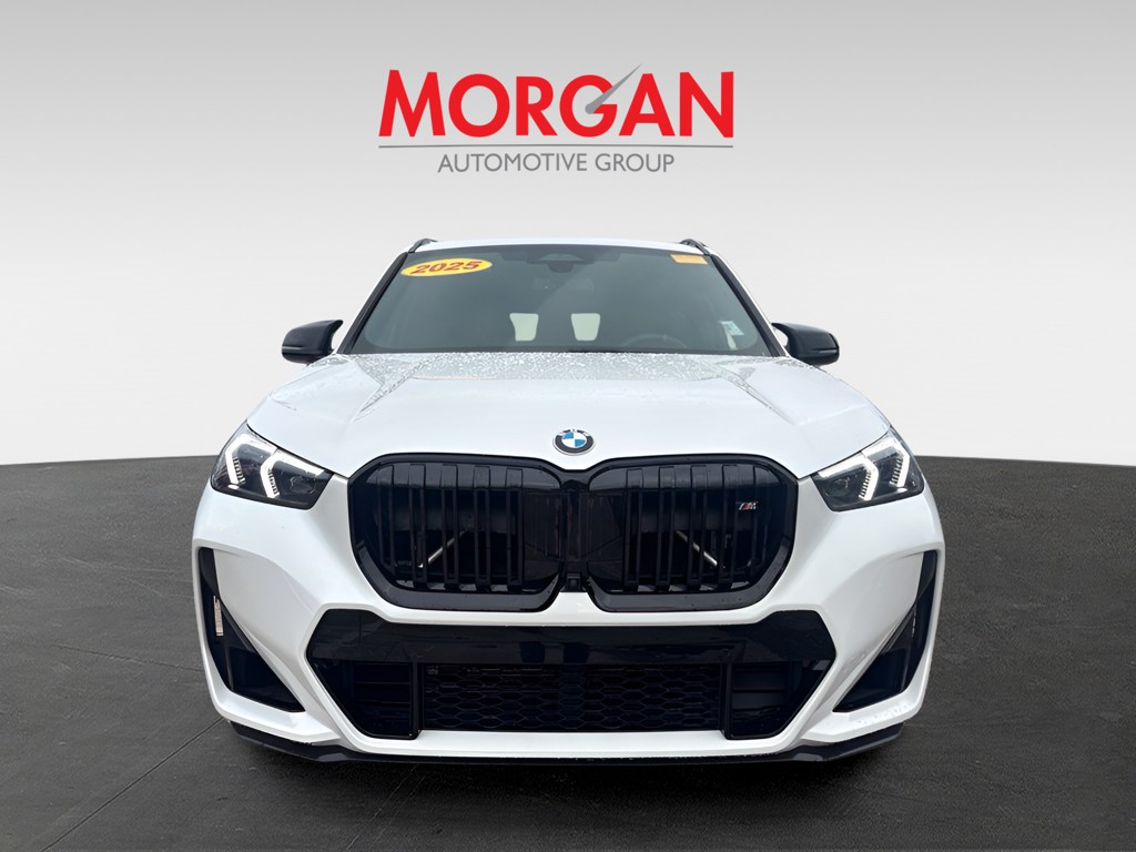 Used 2025 White BMW M35i image 8
