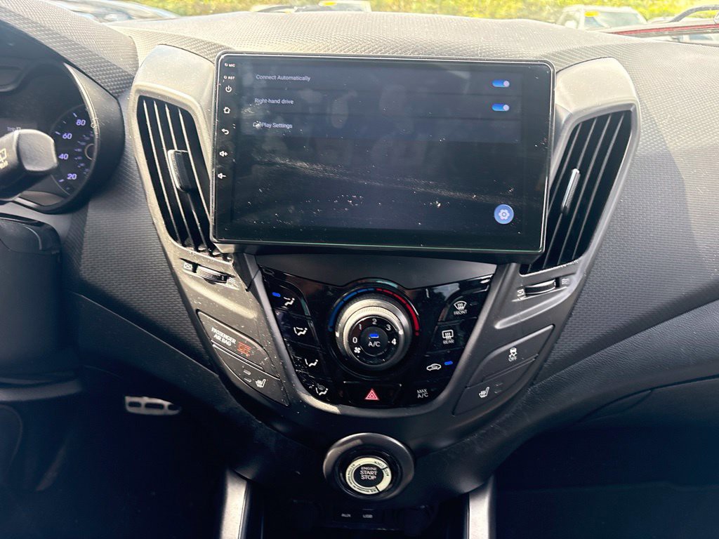 Used 2016 Black Hyundai Turbo image 22