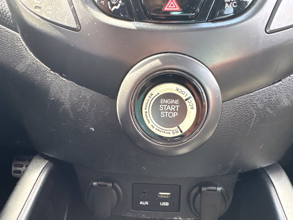 Used 2016 Black Hyundai Turbo image 23