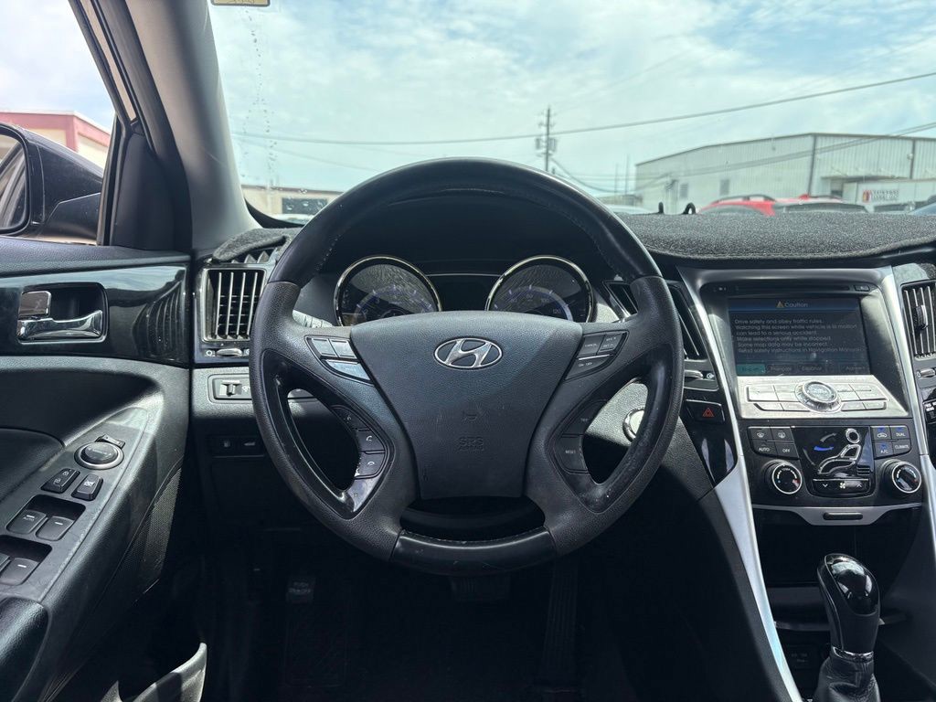 Used 2013 Black Hyundai Limited image 18