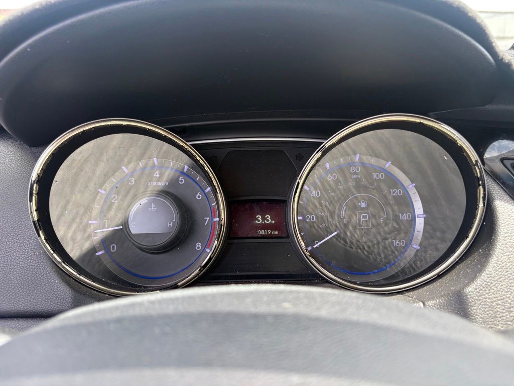Used 2013 Black Hyundai Limited image 19