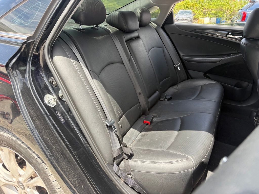 Used 2013 Black Hyundai Limited image 14