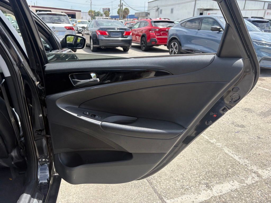 Used 2013 Black Hyundai Limited image 15