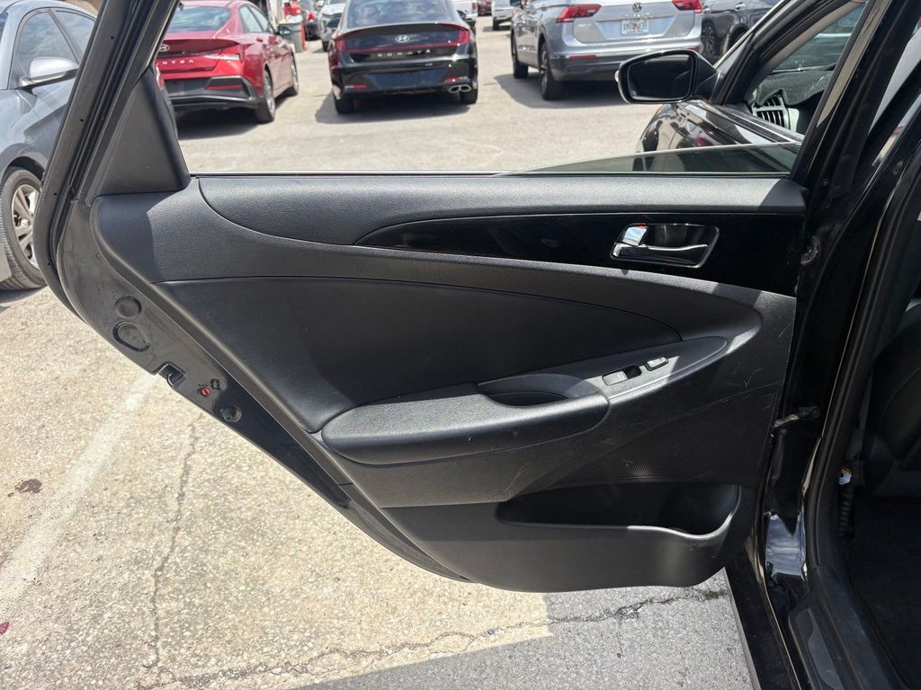 Used 2013 Black Hyundai Limited image 12