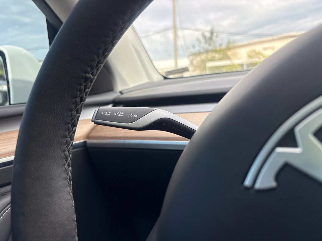 Used 2024  Tesla Performance image 28