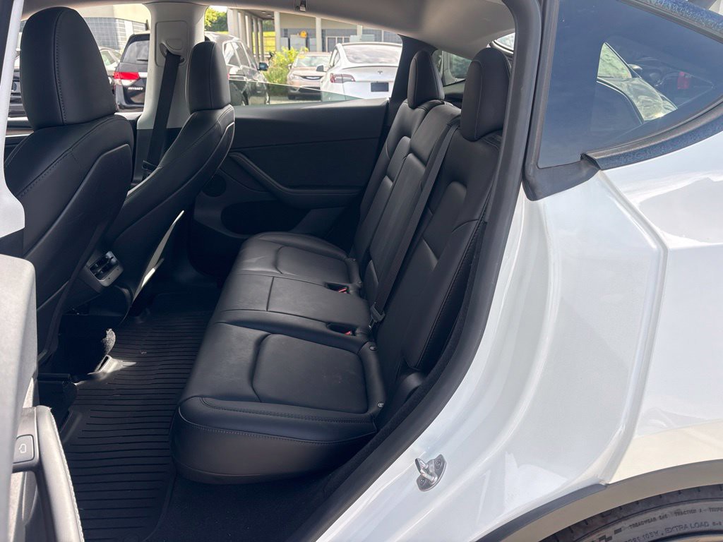 Used 2024  Tesla Performance image 13