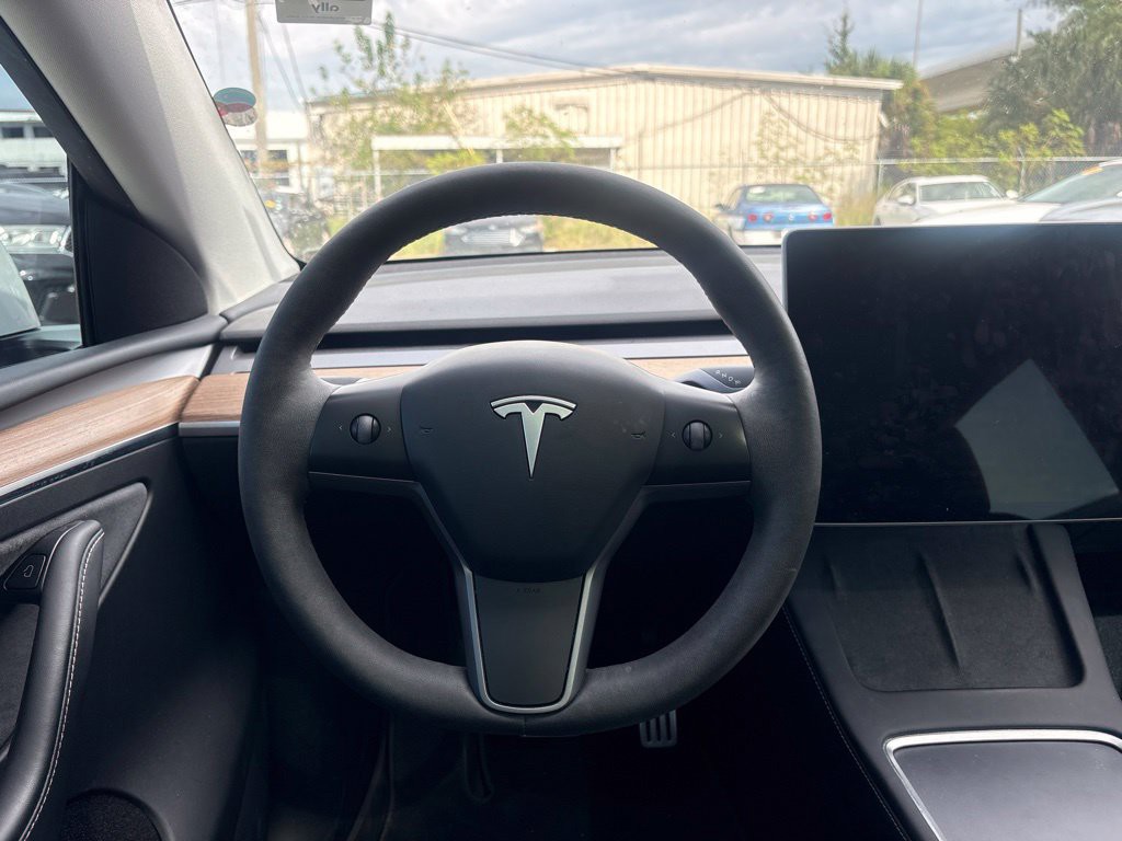 Used 2024  Tesla Performance image 23