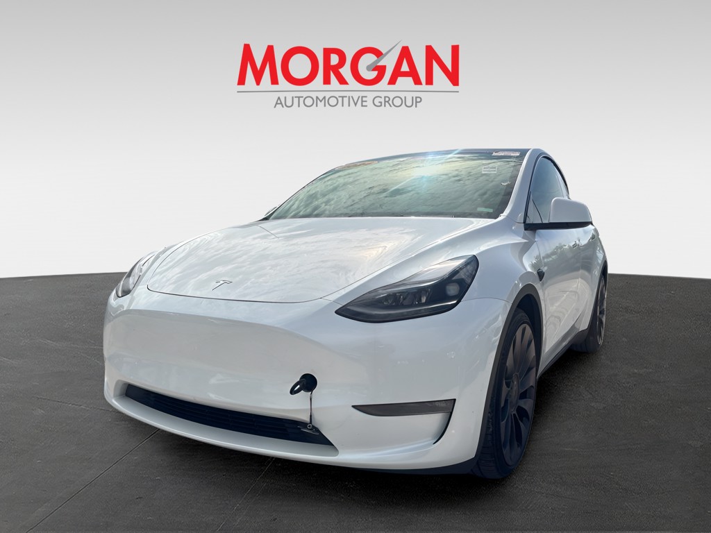 Used 2024  Tesla Performance image 7