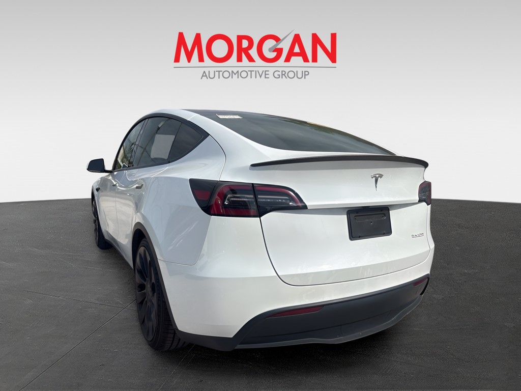 Used 2024  Tesla Performance image 5