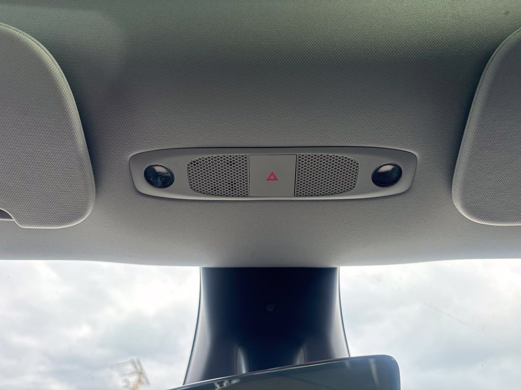 Used 2024  Tesla Performance image 29
