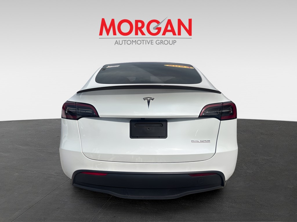 Used 2024  Tesla Performance image 4