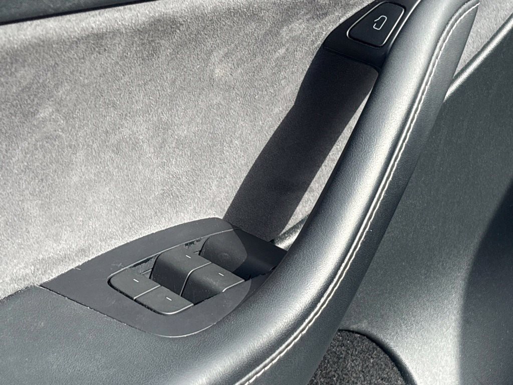 Used 2024  Tesla Performance image 12