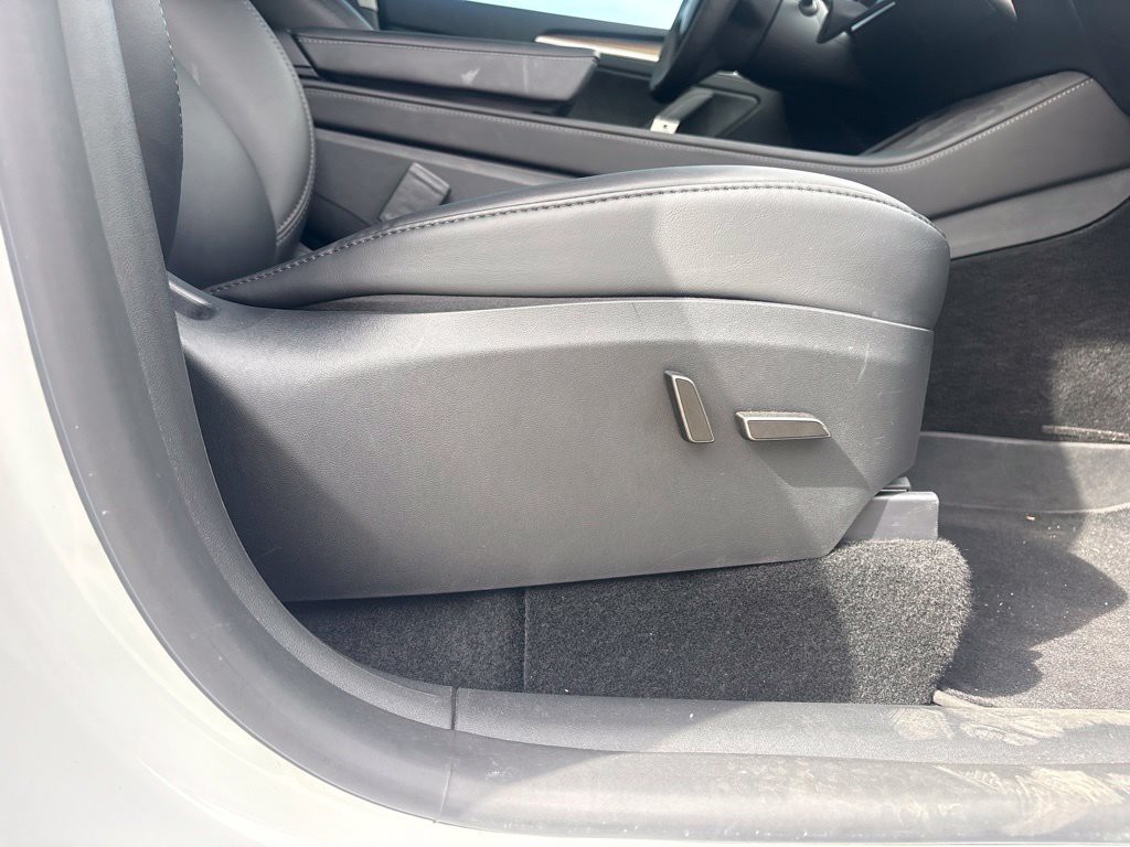 Used 2024  Tesla Performance image 20