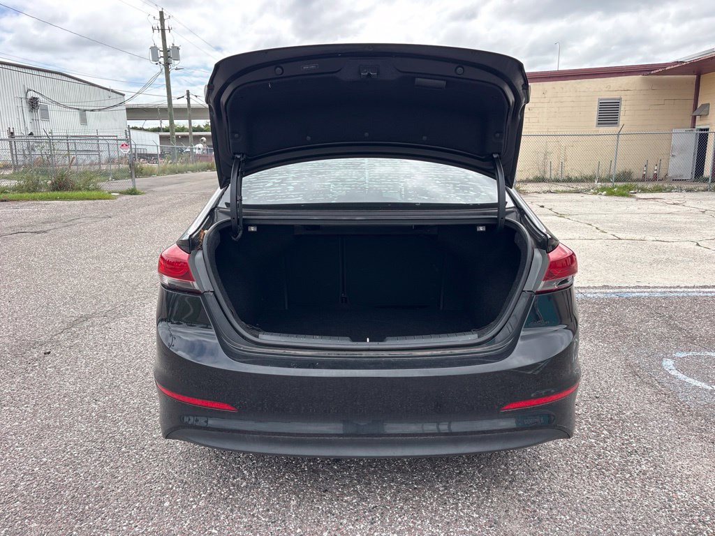 Used 2018 Black Hyundai SEL image 12