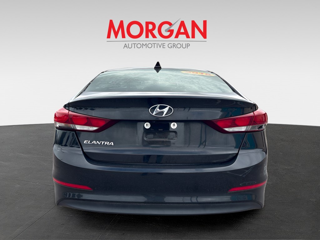 Used 2018 Black Hyundai SEL image 4