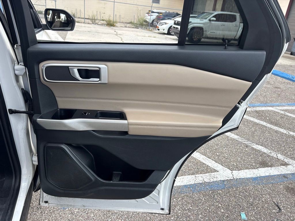Used 2022 White Ford XLT image 16