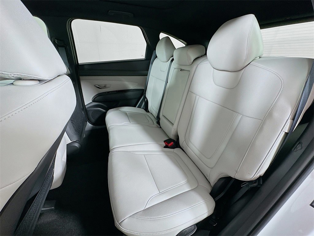 Used 2025 White Hyundai Limited image 14