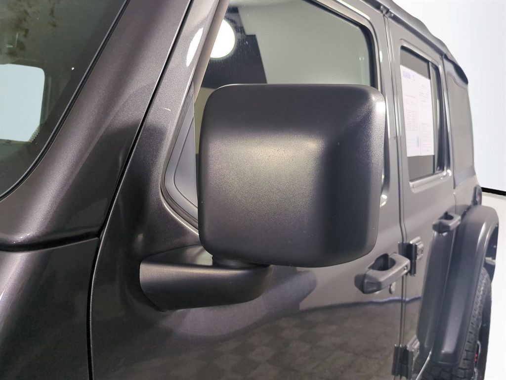 Used 2022 Gray Jeep Unlimited Rubicon image 12