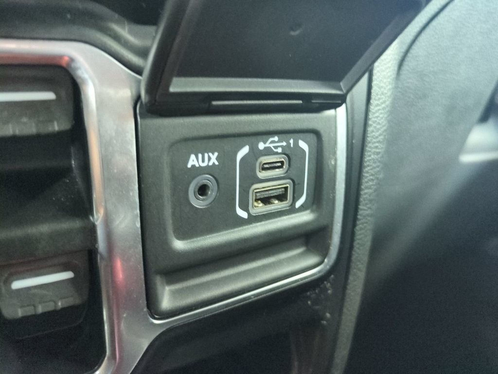 Used 2022 Gray Jeep Unlimited Rubicon image 26