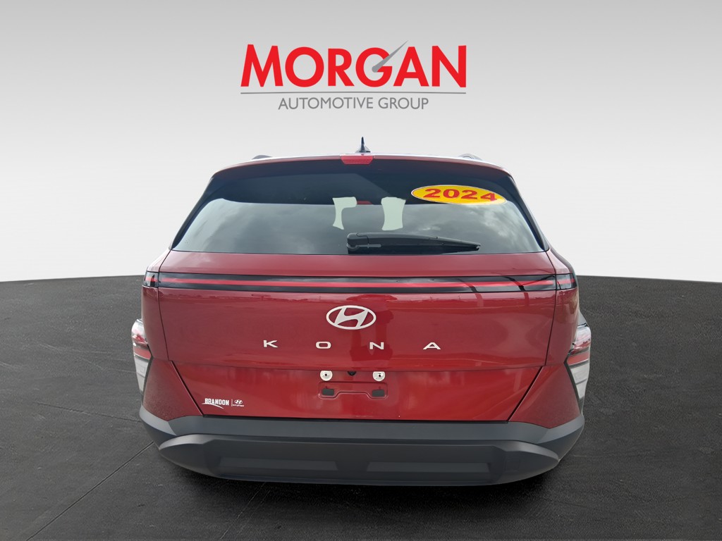 Used 2024 Red Hyundai SEL image 4