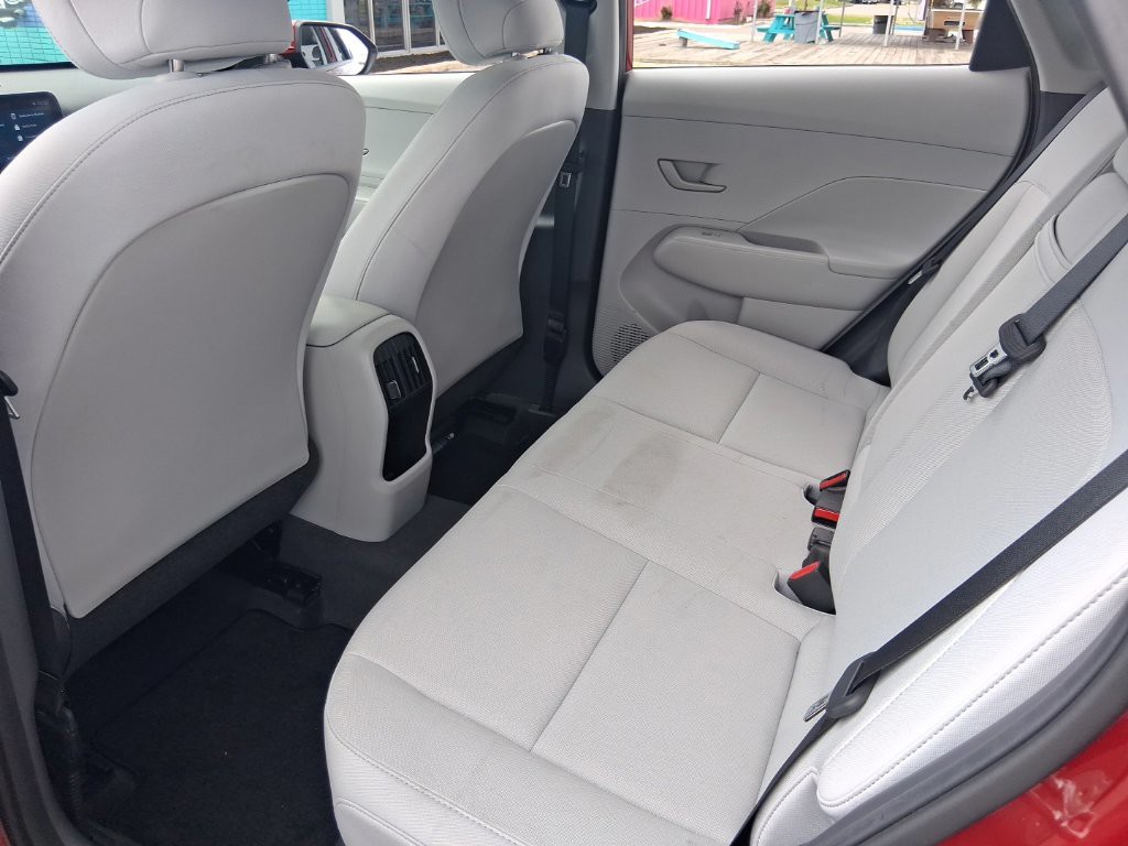 Used 2024 Red Hyundai SEL image 13