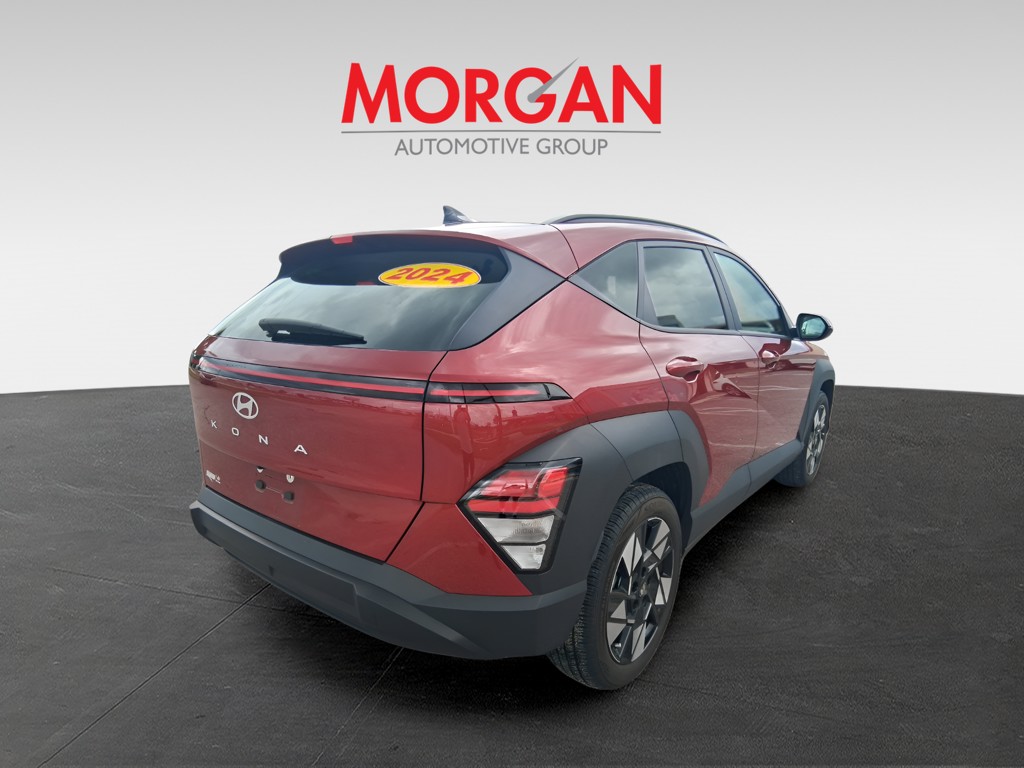 Used 2024 Red Hyundai SEL image 3