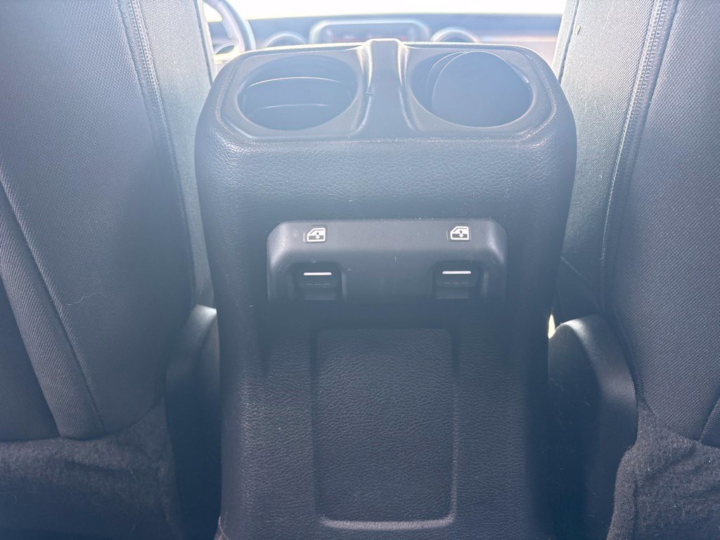 Used 2023 White Jeep Sport S image 19