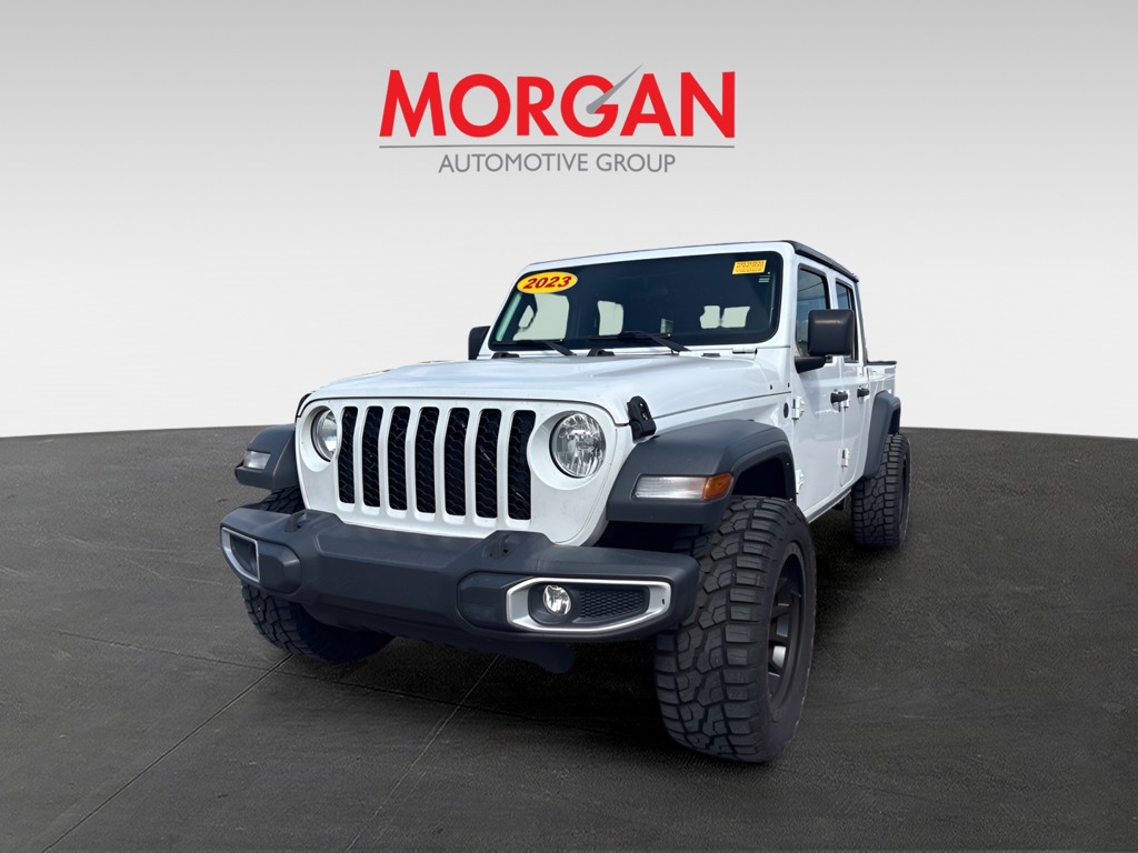Used 2023 White Jeep Sport S image 7