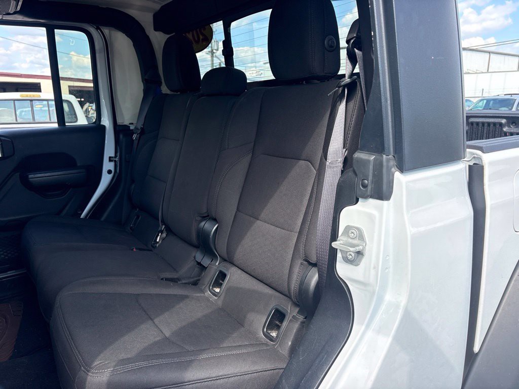 Used 2023 White Jeep Sport S image 11