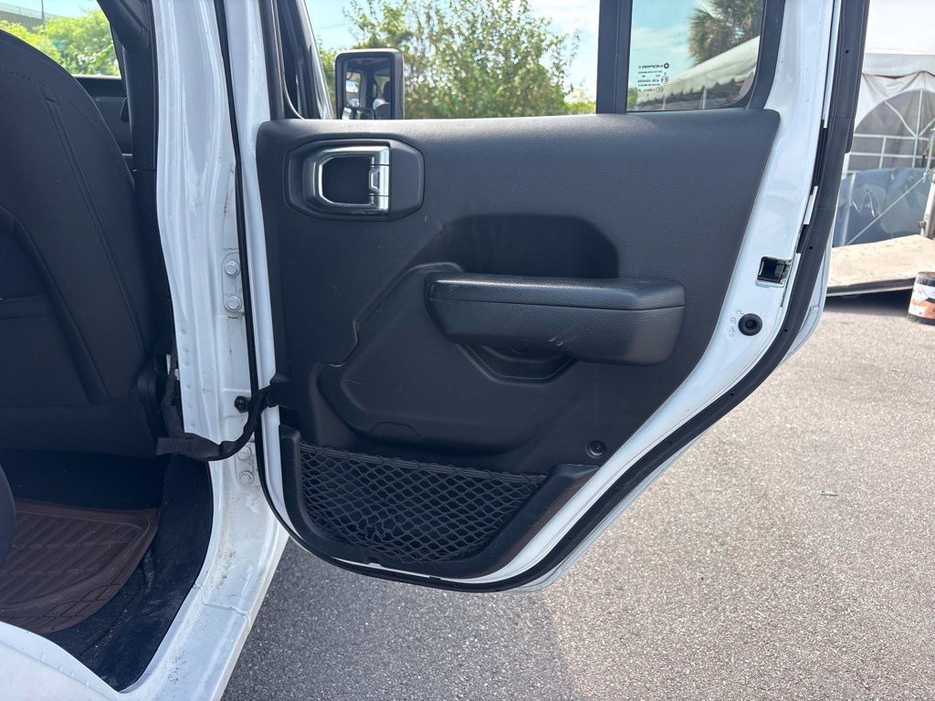 Used 2023 White Jeep Sport S image 16