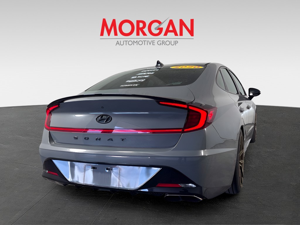 Used 2020 Gray Hyundai SEL image 3
