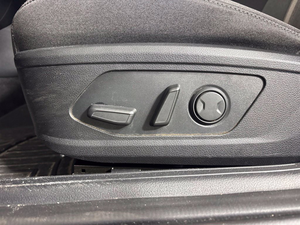 Used 2020 Gray Hyundai SEL image 10