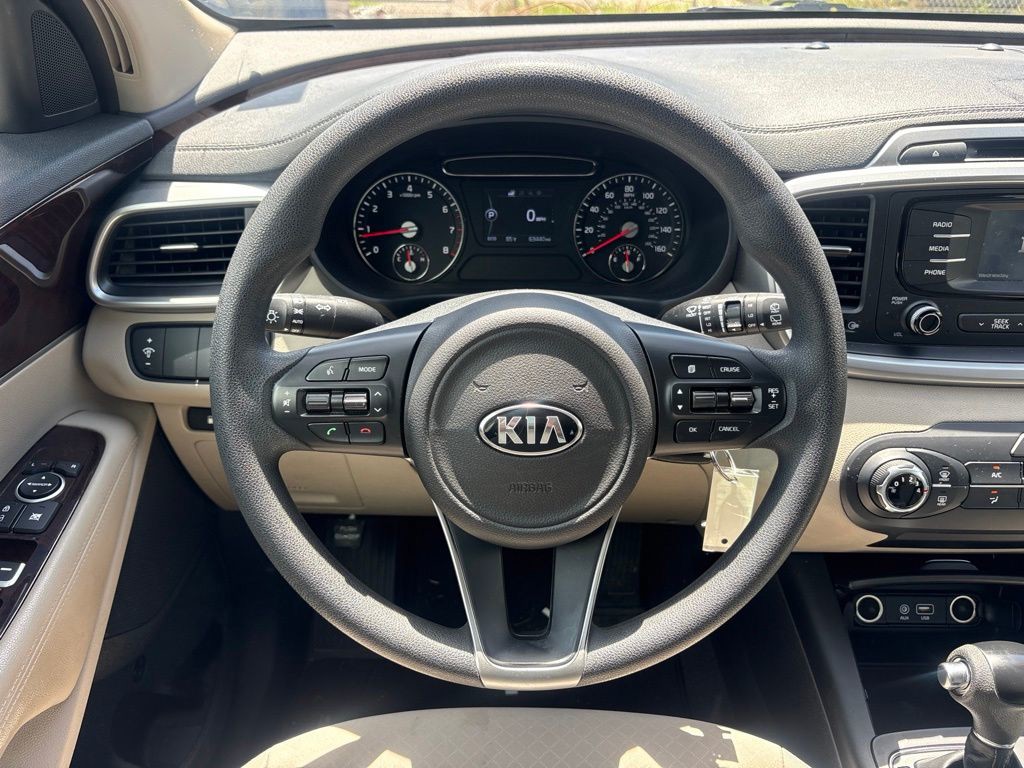 Used 2016 Red Kia LX image 22