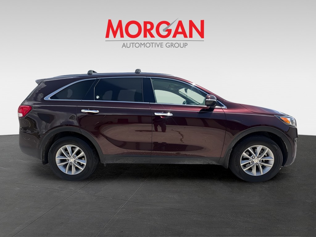 Used 2016 Red Kia LX image 2