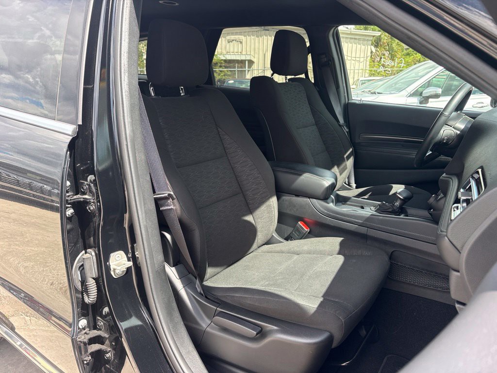Used 2023 Black Dodge SXT image 20