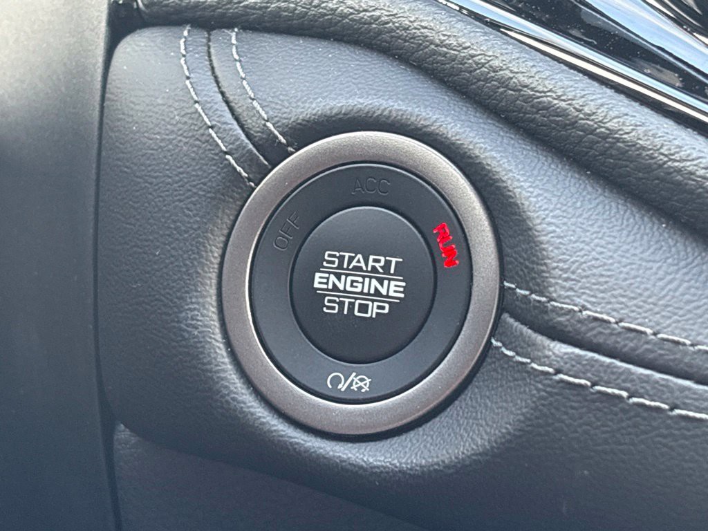 Used 2023 Black Dodge SXT image 28