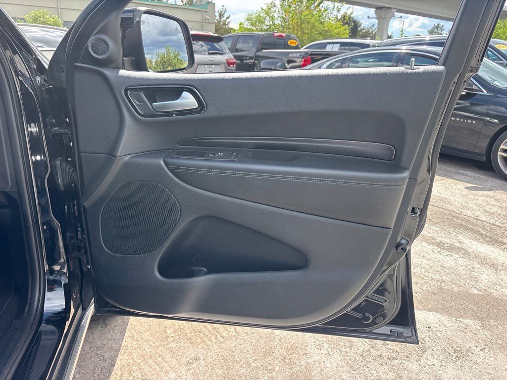 Used 2023 Black Dodge SXT image 21