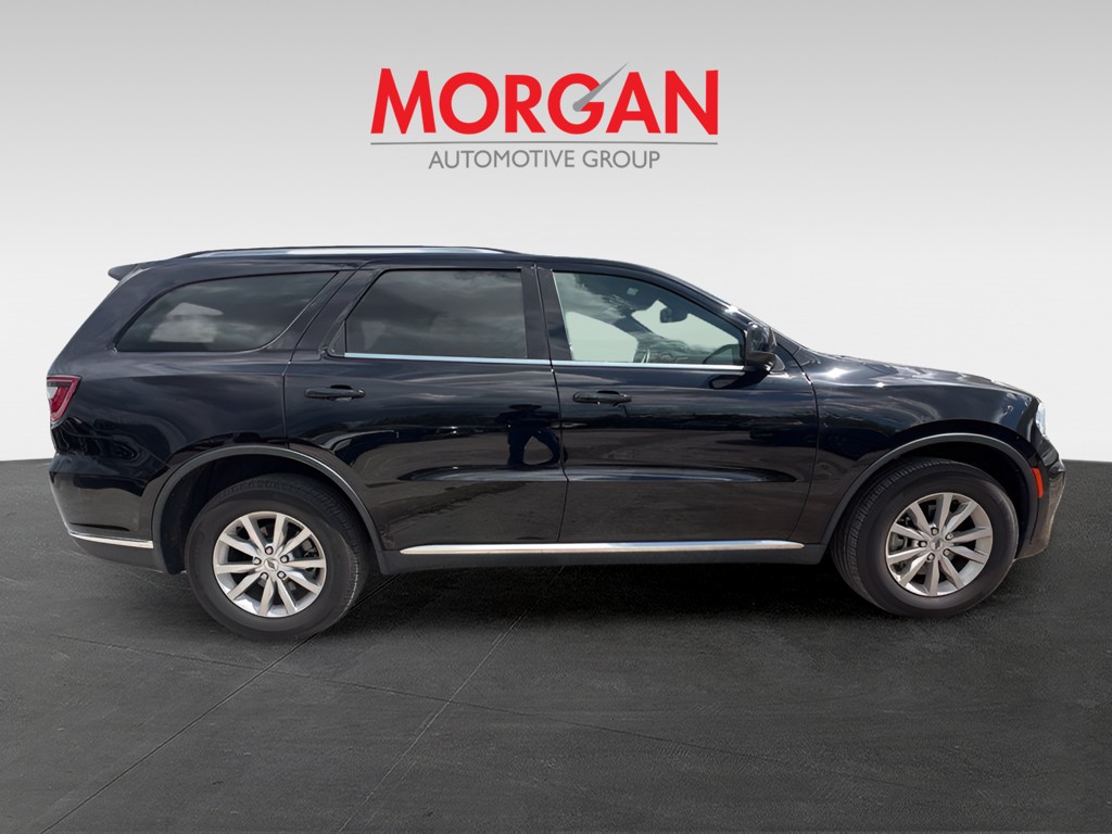 Used 2023 Black Dodge SXT image 2