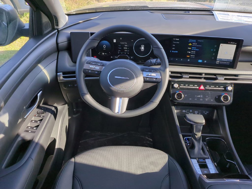 New 2026 Red Hyundai SEL Premium image 17