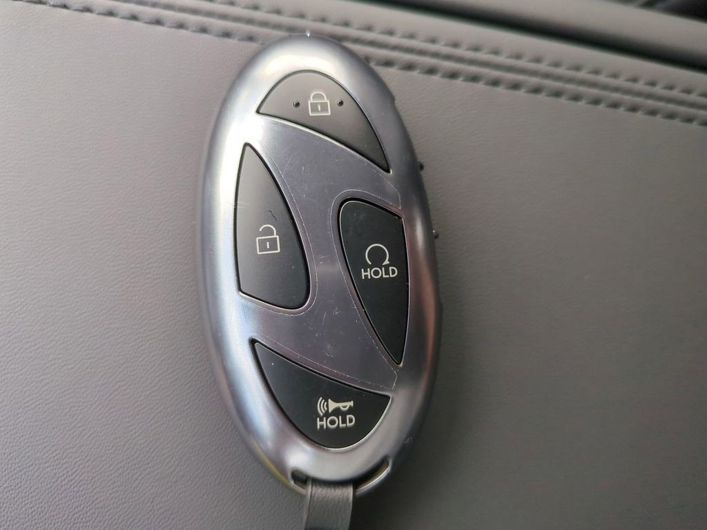 New 2026 White Hyundai SEL image 38