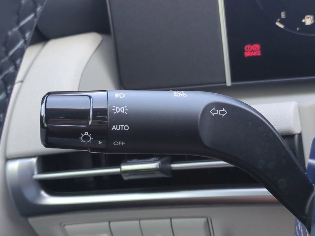 New 2026 Blue Hyundai SEL Premium image 31