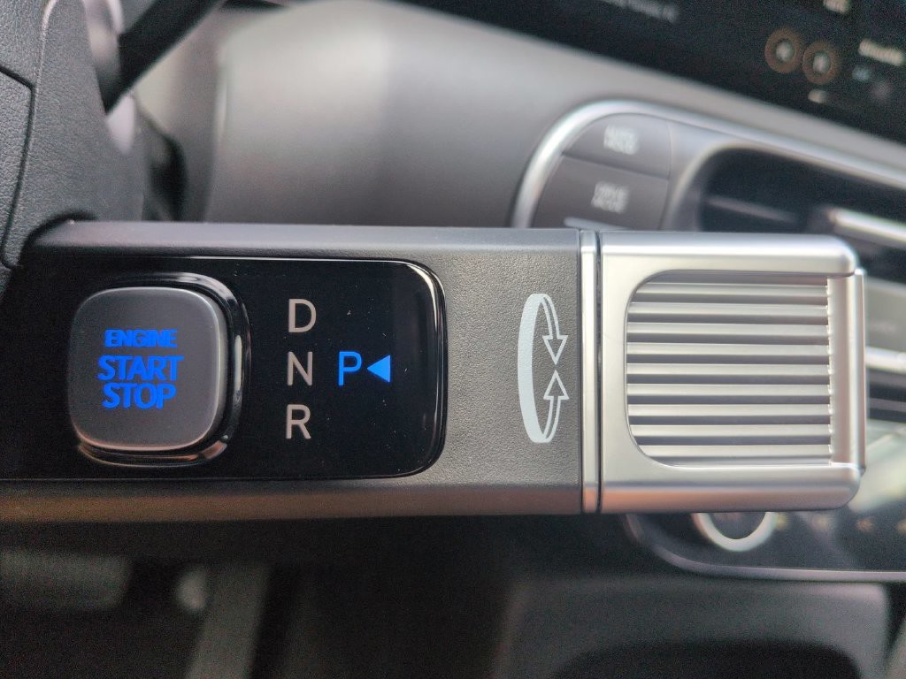 New 2027 Gray Hyundai Blue SEL Premium image 25