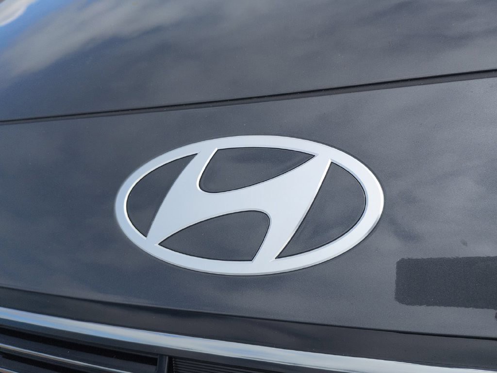 New 2027 Gray Hyundai Blue SEL Premium image 15