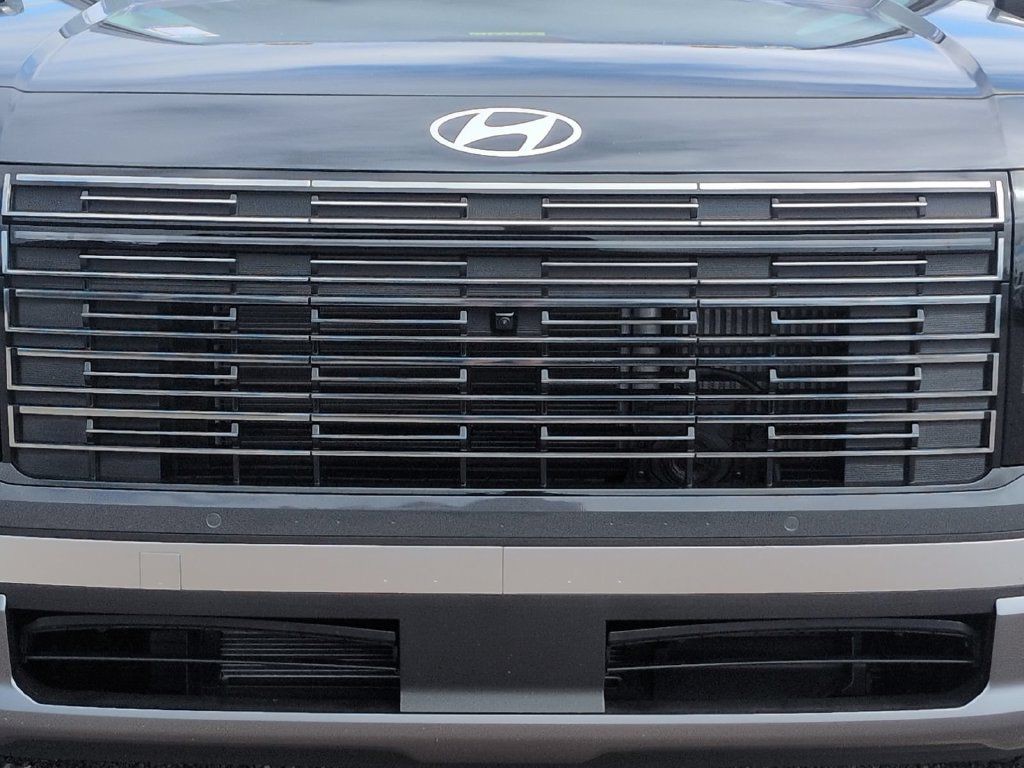 New 2027 Gray Hyundai Blue SEL Premium image 4